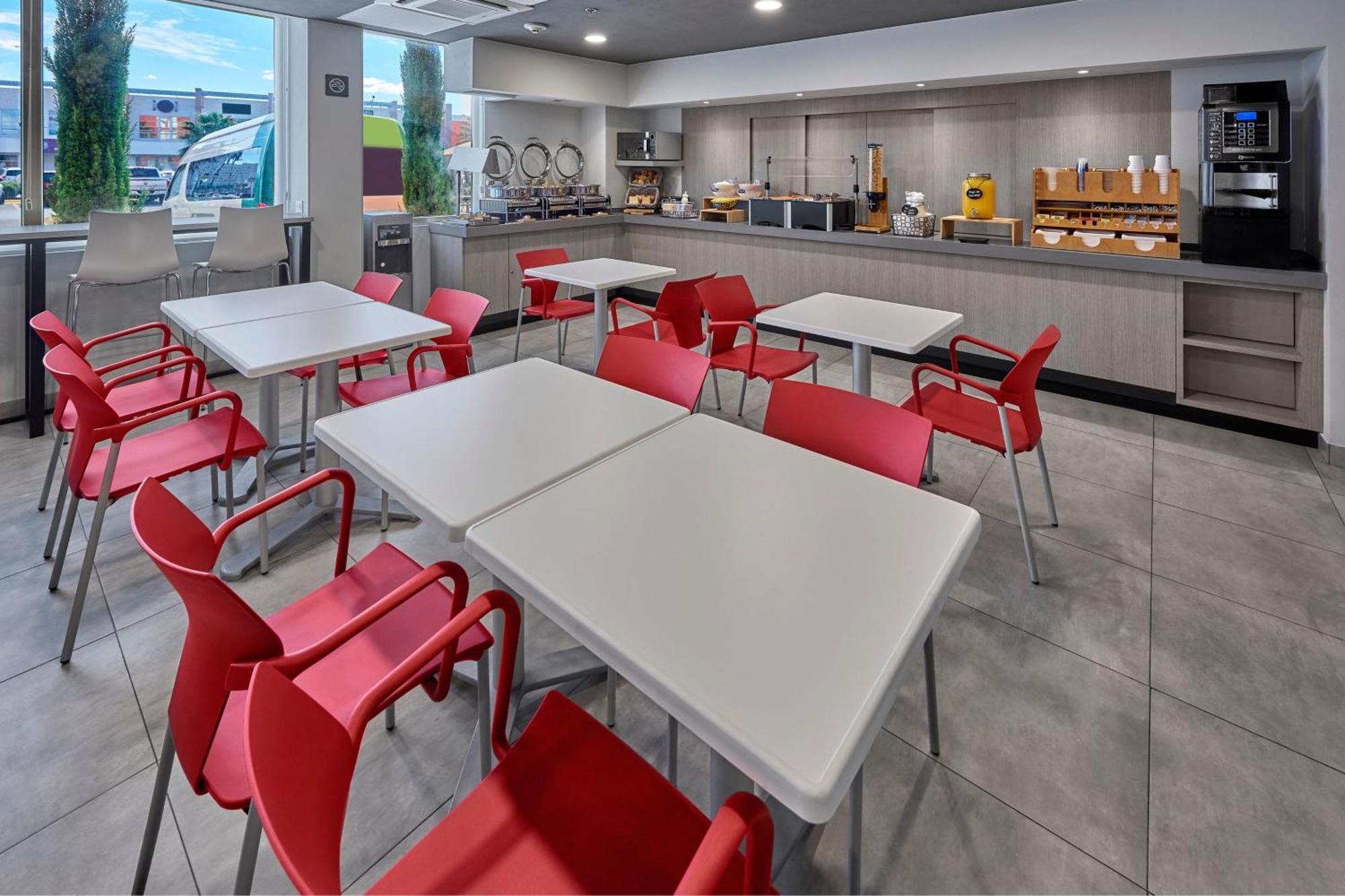 City Express Junior By Marriott Puebla Finsa Bagian luar foto
