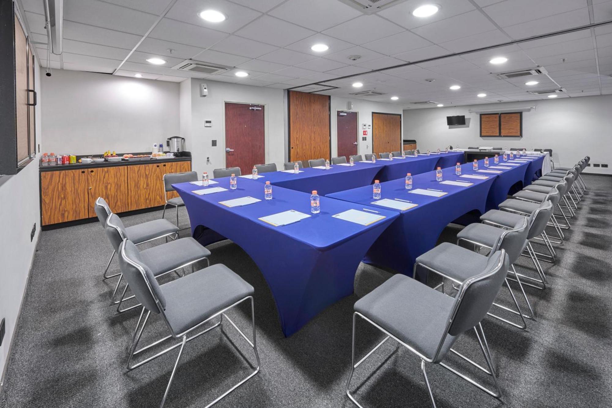 City Express Junior By Marriott Puebla Finsa Bagian luar foto