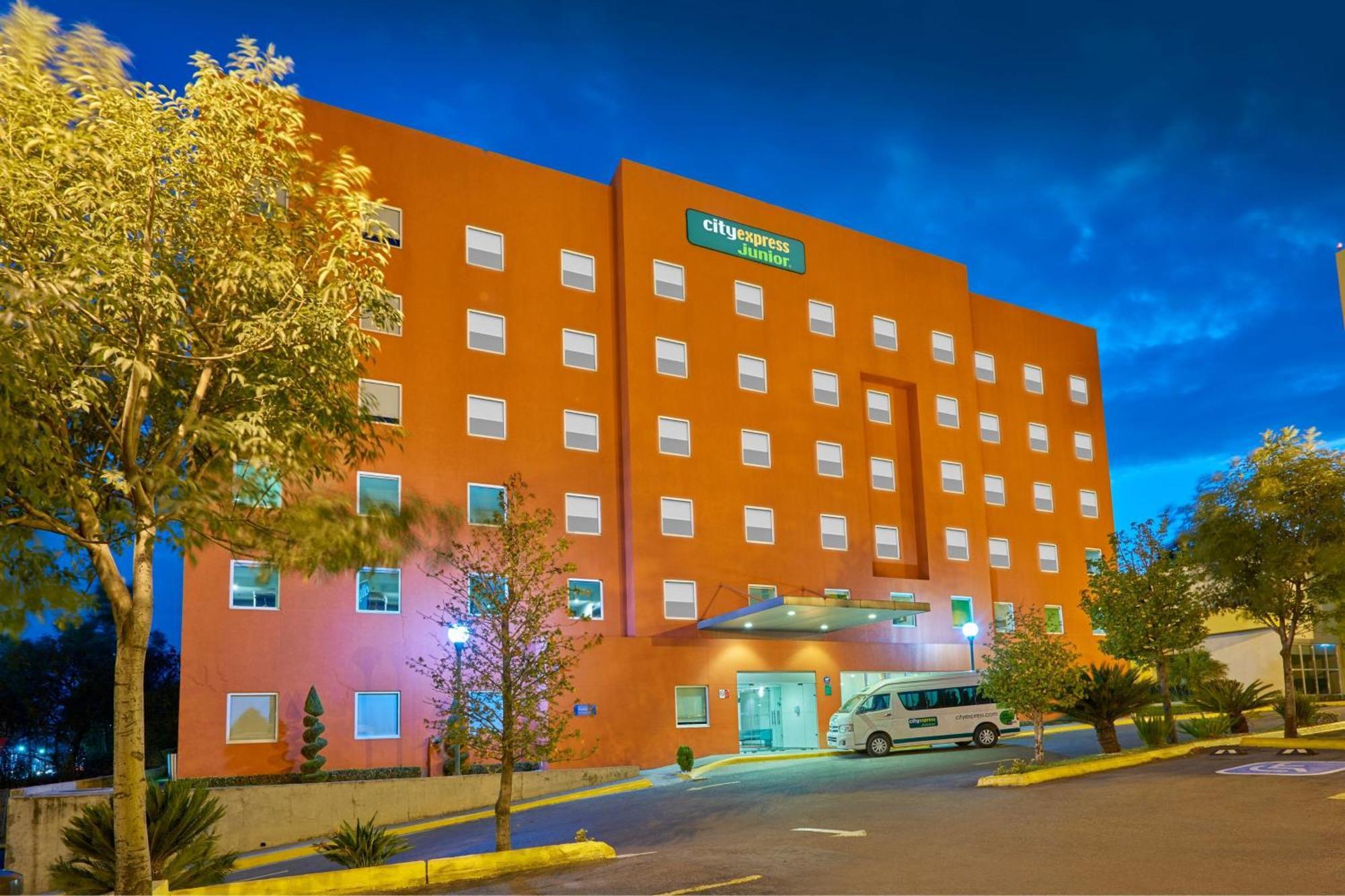 City Express Junior By Marriott Puebla Finsa Bagian luar foto