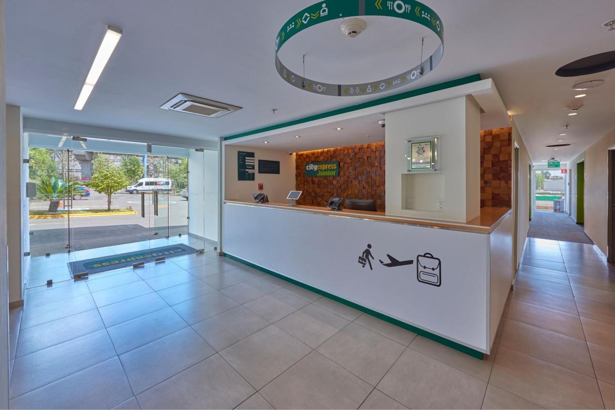 City Express Junior By Marriott Puebla Finsa Bagian luar foto