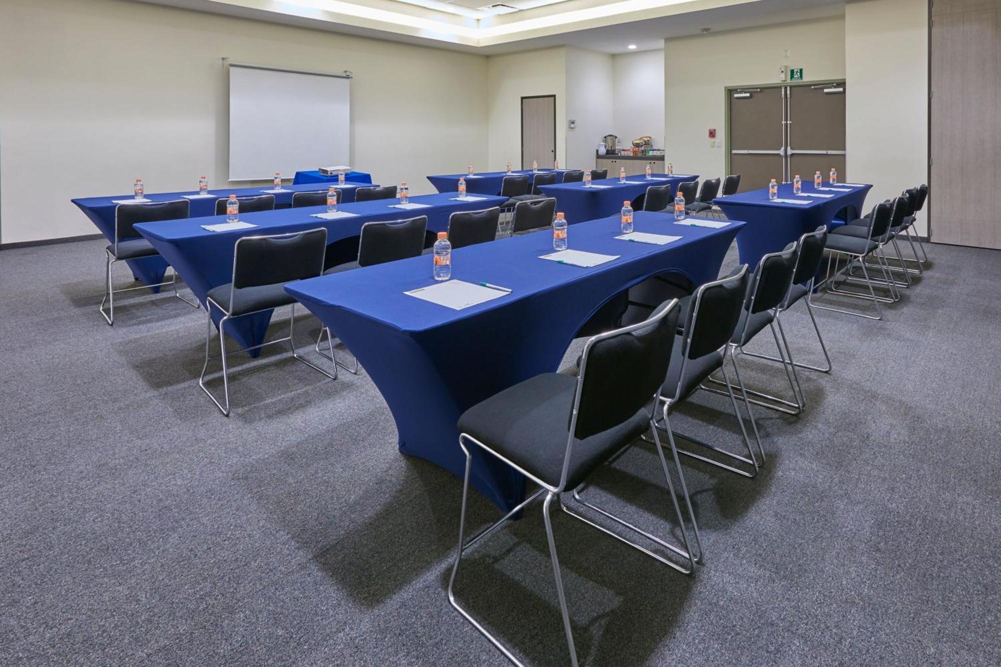 City Express Junior By Marriott Puebla Finsa Bagian luar foto