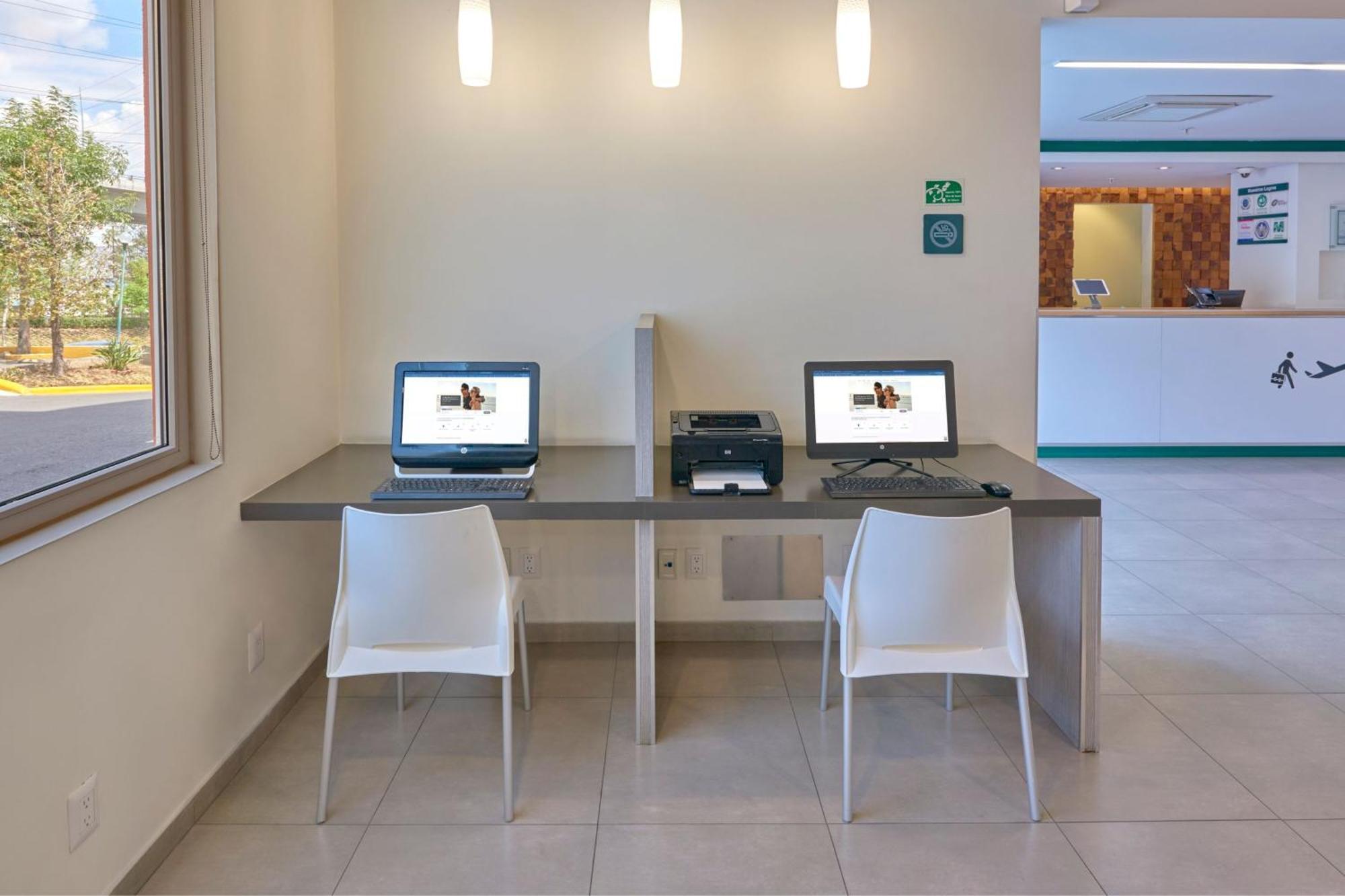 City Express Junior By Marriott Puebla Finsa Bagian luar foto